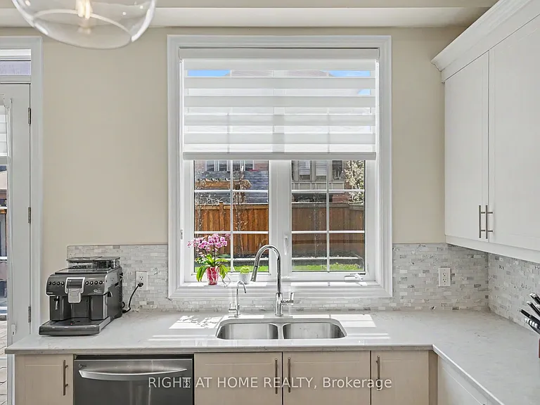 5 Rossini Dr — Photo 6