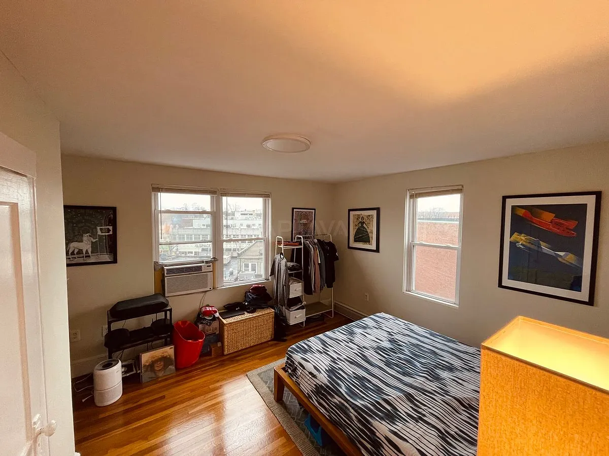 Building Photo - 402 Highland Ave #44