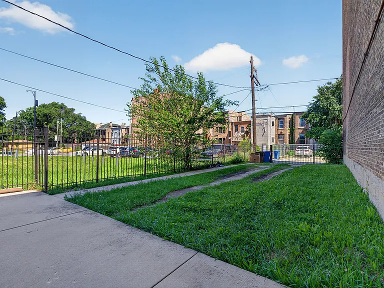 3354 W Jackson Blvd #2 — Photo 18