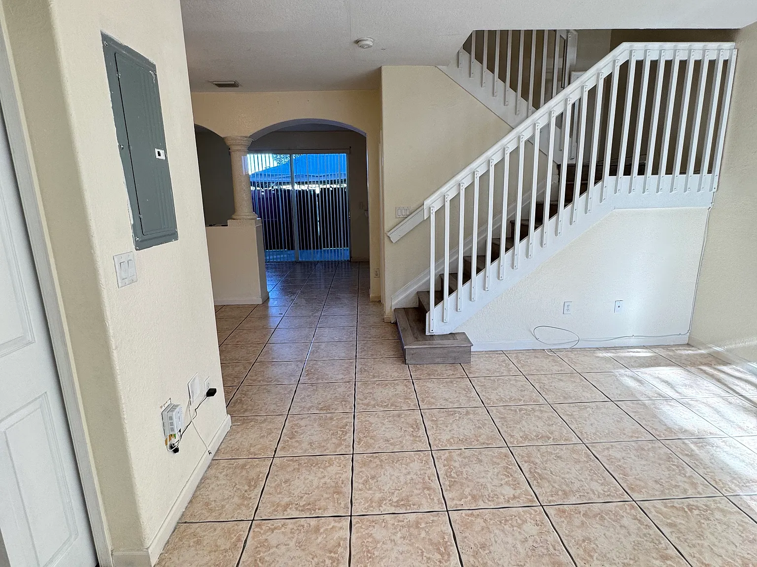 3 bed, 2.5 bath, 1550 sqft, $2,800 — Photo 4
