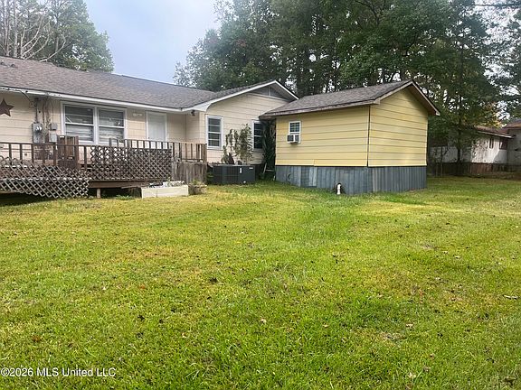 2nd image of 381 Sykes Rd