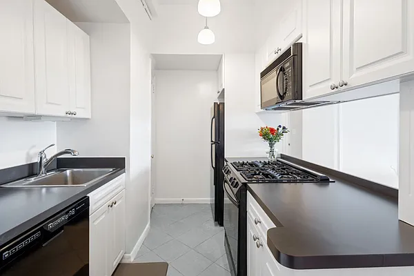 Sold by Berkshire Hathaway HomeServices New York Properties | media 29