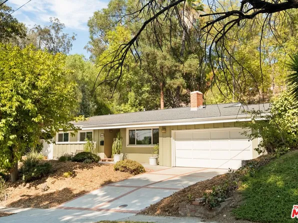 20607 Martha St, Woodland Hills, CA 91367