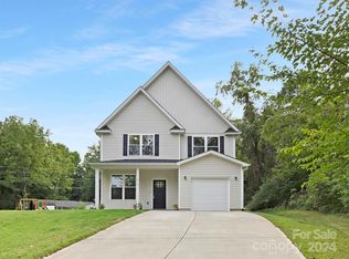 216 Shenandoah Cir, Charlotte, NC 28215