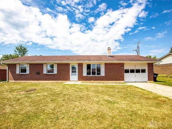 833 Poplar Dr, Eaton, OH 45320