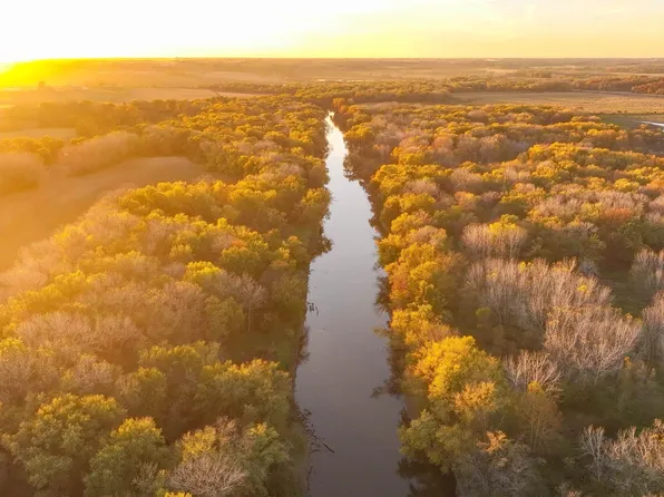 0 Usher Ave, Rose Hill, IA 52586