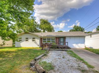 734 Cherry St, Neosho, MO 64850