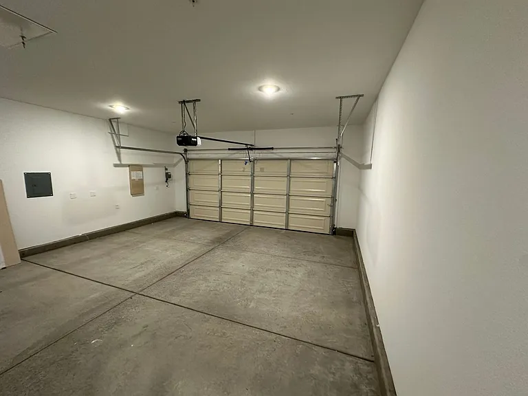 1704 Bullock Dr — Photo 12
