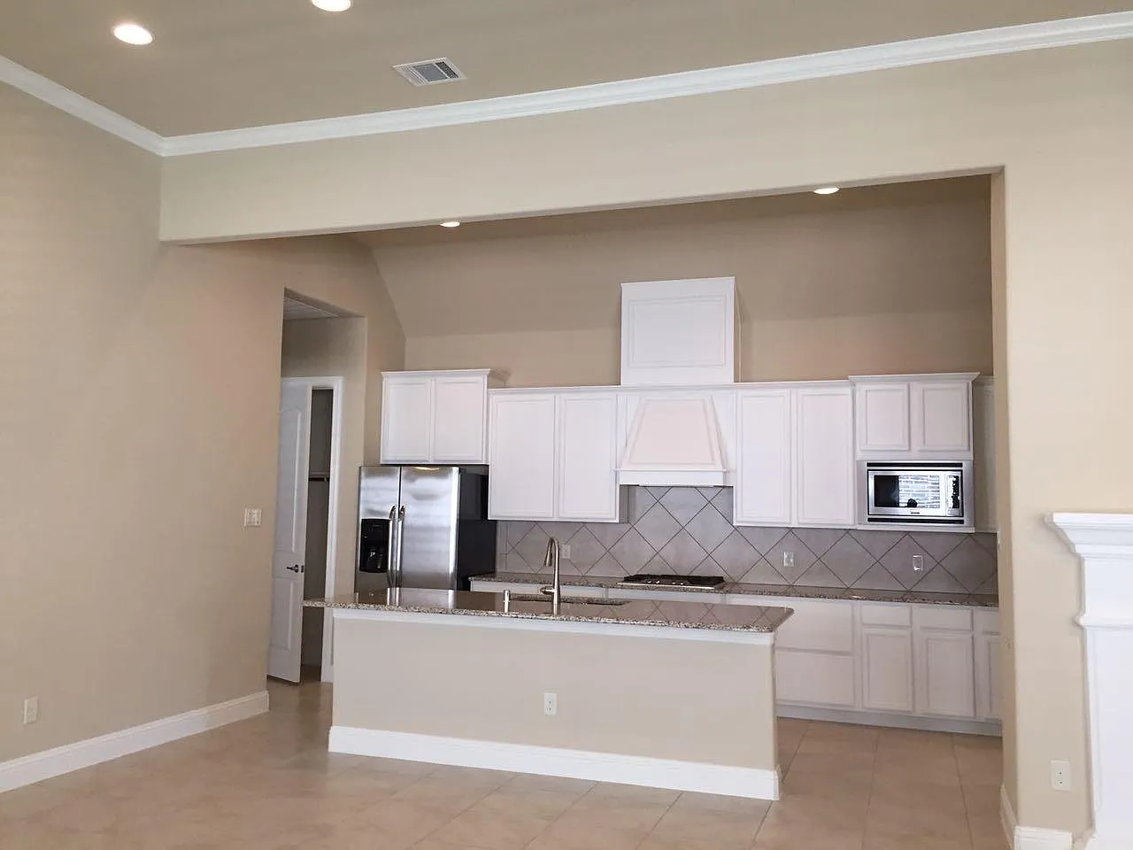 655 Kimblewick Dr — Photo 2