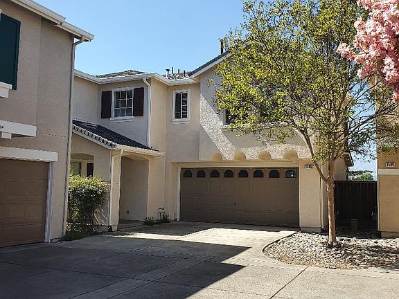 2nd image of 1505 Hermocilla Way