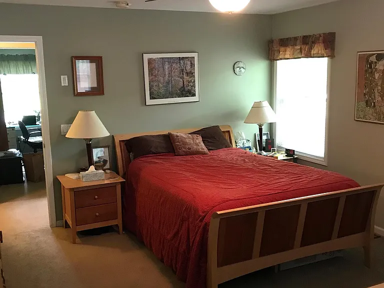 3926 Village Circle Dr — Photo 4
