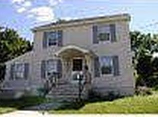 16 Bonnell Pl, Middletown, NY 10940