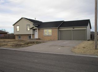 1100 Smith Ave, Lakin, KS 67860