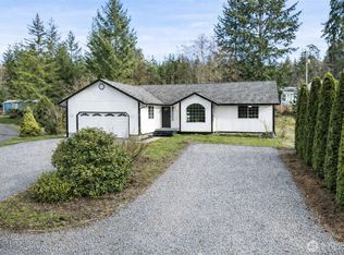 1180 E Trails End Drive, Belfair, WA 98528