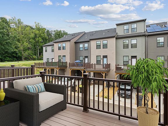 5th image of 1208 Spur Ln