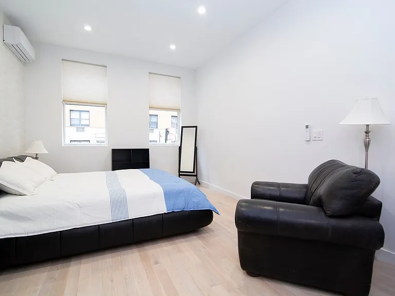 52 Ludlow St #1A — Photo 2