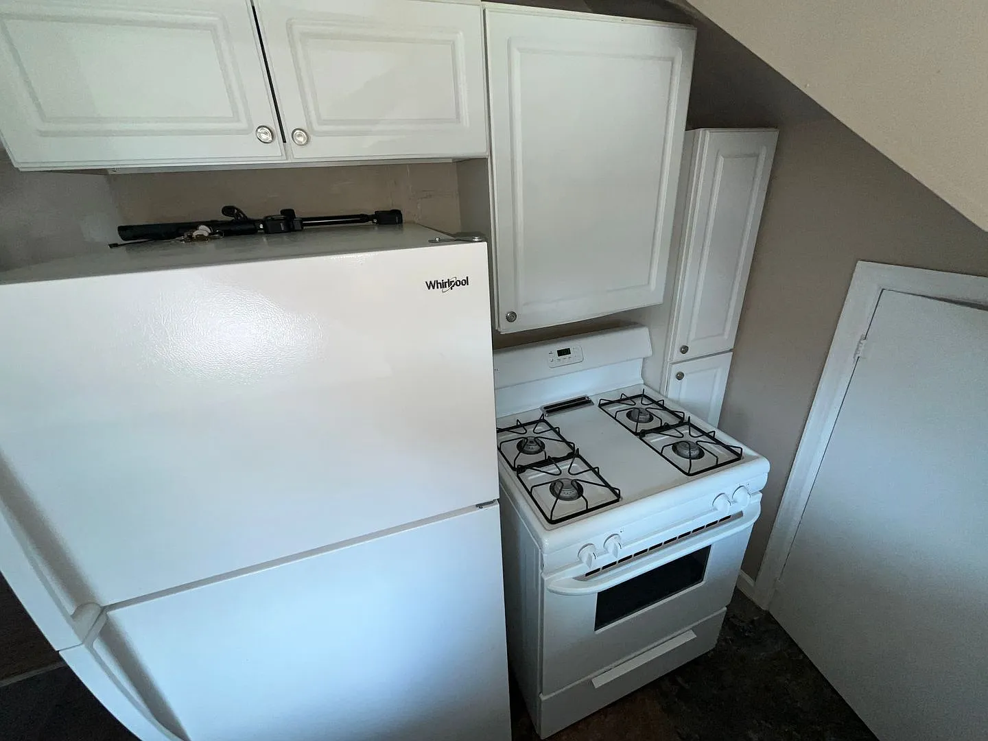 617 Evergreen St — Photo 3