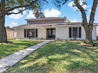 8631 Rivercross Rd, Houston, TX 77064