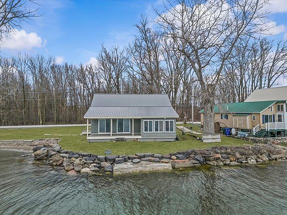 4th image of 1223 Hathaway Point Road