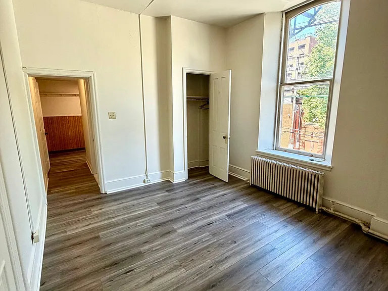 446 N Duke St #2F — Photo 6