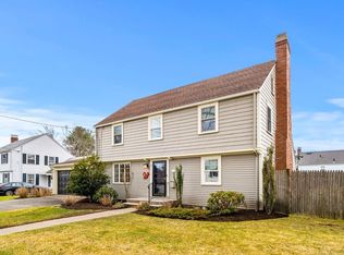 16 Miles Standish Rd, Marblehead, MA 01945