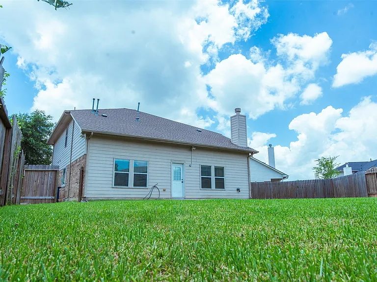 1902 Vernal Glen Cir — Photo 41