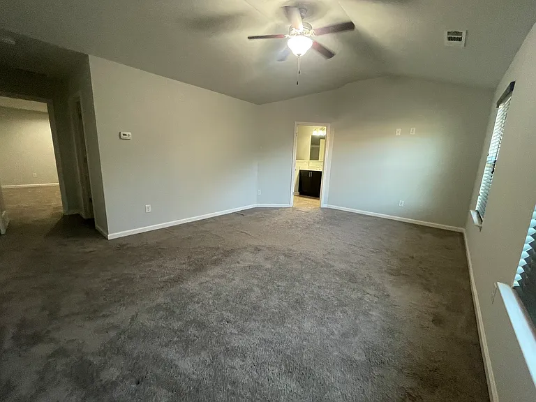 1305 Bridge Peak Ln — Photo 25