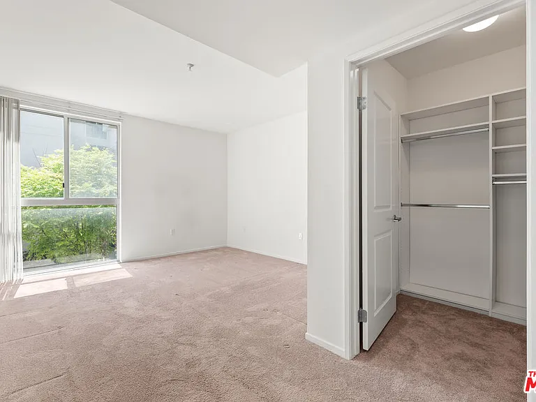 267 S San Pedro St #211 — Photo 21