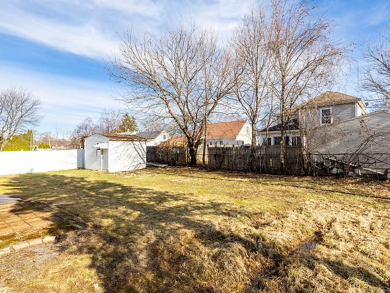 125 Overlook Ave #2 — Photo 31