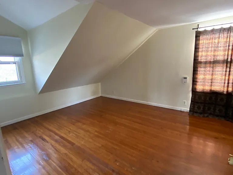 805 W Ferry St — Photo 7