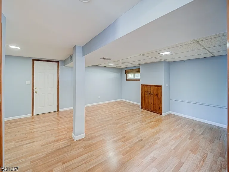 50 Auburn Rd — Photo 22