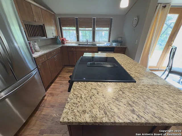 11022 Dreamland Dr — Photo 4