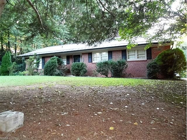 1st image of 235 Balsam Dr