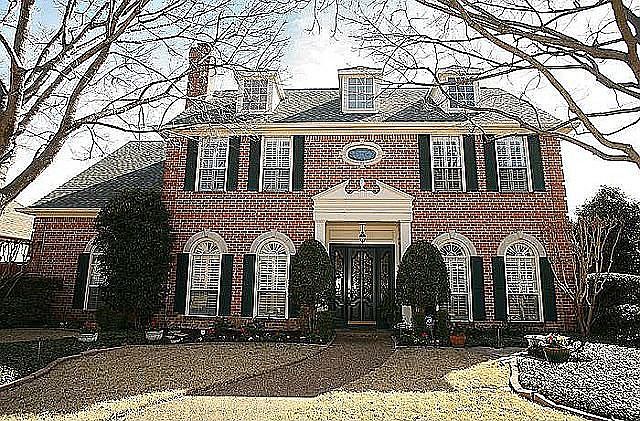 1st image of 5928 Kensington Dr