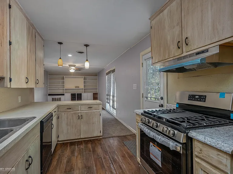 4518 Finley Dr — Photo 17