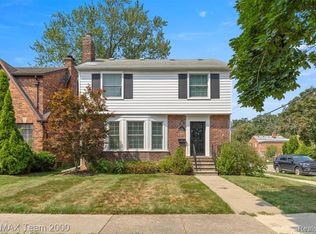 351 Fort Dearborn St, Dearborn, MI 48124