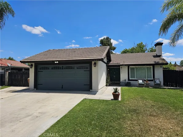 685 S Smoketree Ave, Bloomington, CA 92316