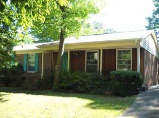 1556 Ann Arbor Ct, High Point, NC 27265