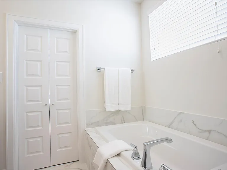 2713 Eado Edge Ct — Photo 23