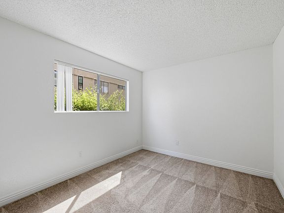 5th image of 7552-7556 Gibraltar St #7556-204