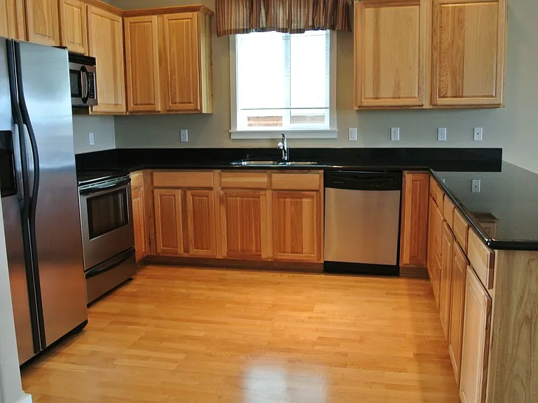 699 Trinity St NE — Photo 7