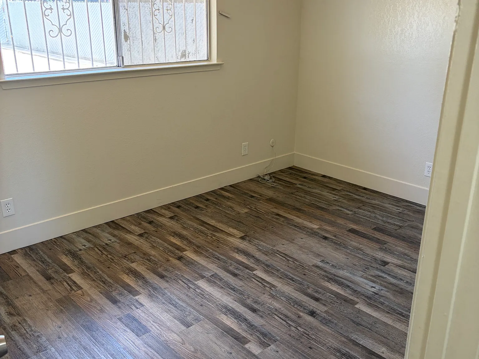 3 bed, 1035 sqft, $2,000 — Photo 4