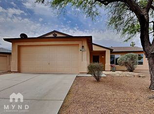 8848 E Fairway Groves Dr, Tucson, AZ 85730