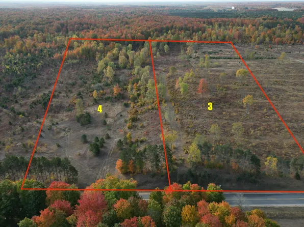 A4 E Kasson Rd #A4, Maple City, MI 49664