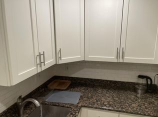 718 Roosevelt Ave APT B, Redwood City, CA 94061