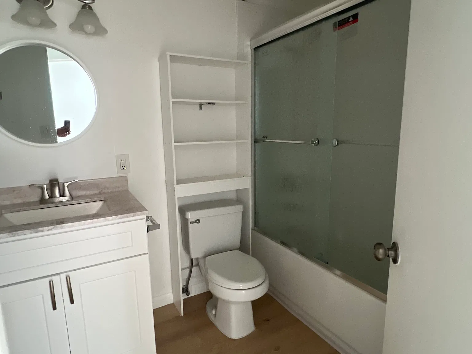 1 bed, 570 sqft, $2,195 — Photo 3