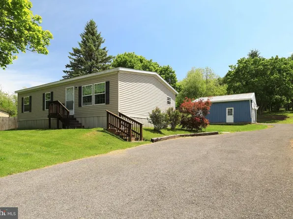 128 Greens Valley Rd, Centre Hall, PA 16828