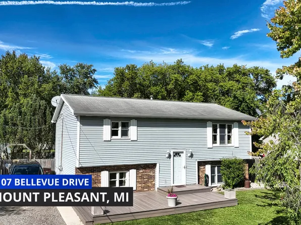 7107 Bellevue Dr, Mount Pleasant, MI 48858
