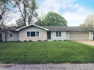 2261 Russell Rd, Benton Harbor, MI 49022