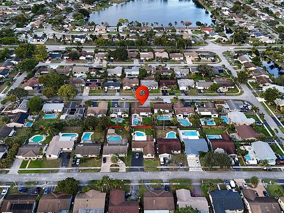 2nd image of 10760 NW 21st St